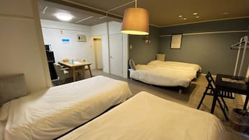 1 bedroom, desk, free WiFi, bed sheets