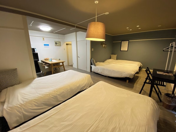 1 bedroom, desk, free WiFi, bed sheets