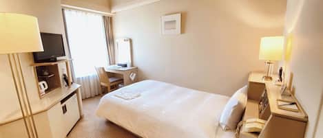 1 bedroom, desk, iron/ironing board, free WiFi