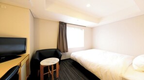 1 dormitori, escriptori, planxa i posts de planxar i wifi gratuïta 