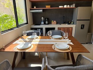 Micro-ondas, fogão, cooktop, lava-louças