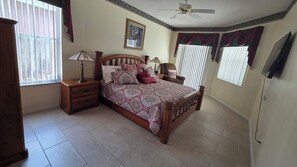 3 bedrooms, WiFi, bed sheets, wheelchair access