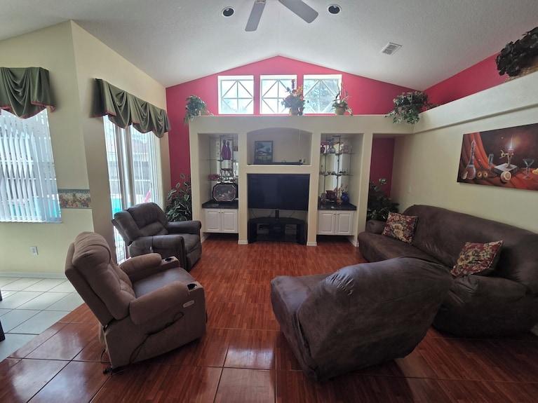 Charming Wheel-chair Accessible 3-bedroom Pool Home In Lovely Valrico - Plant City, FL