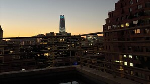 Outdoor pool - Apartment with VIP view to the mountain range, and Costanera Center. (Providencia)