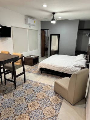 Superior Apartment, 1 King Bed | Free WiFi