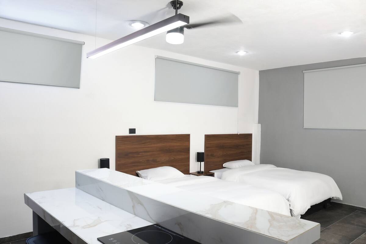 Superior Studio, 2 Double Beds | Free WiFi