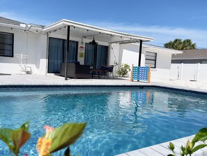 Piscine extérieure, piscine chauffée