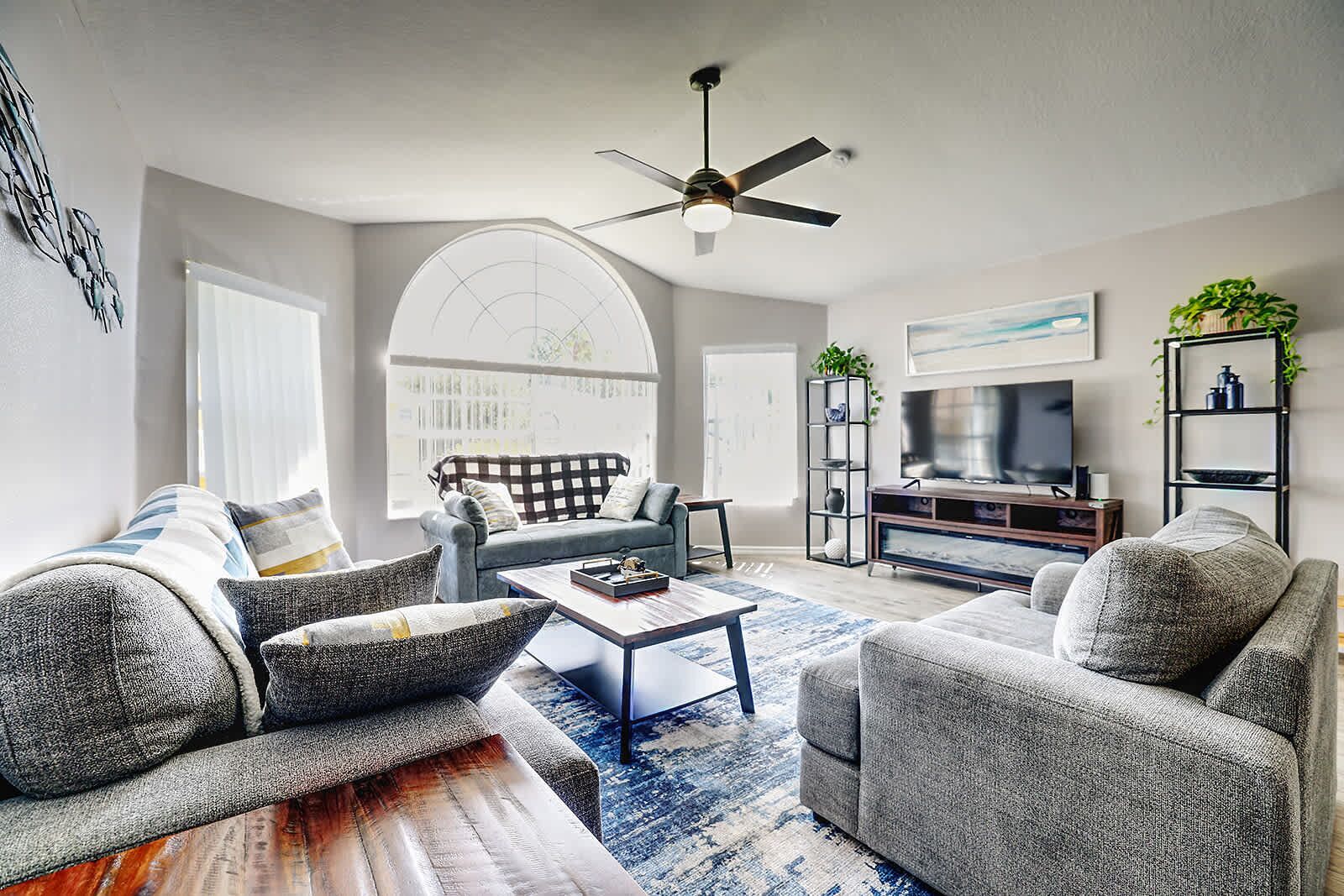 テレビ、書斎 / ワークスペース