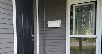 Enjoy PEI , Water front friendly studio