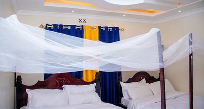 Homely, Lovely and spacious 3-bedroom bed & breakfast in Bungoma