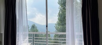 Kamboh La Cloud Hotel and Apartments