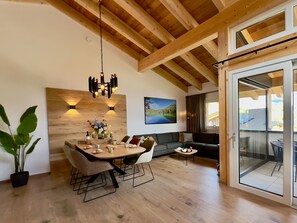 TV - Lovely ski in-ski out lodge with infrared sauna (Sankt Lambrecht)