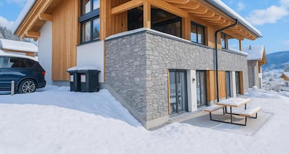 Lovely ski in-ski out lodge with infrared sauna
