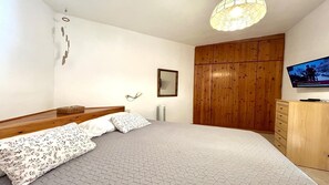 1 Schlafzimmer, Bügeleisen/Bügelbrett, Internetzugang, Bettwäsche