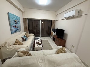 TV - You, the beach and everything else on Makenzy Beach, Larnaca (Larnaka)