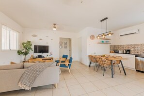 TV connectée, chaîne hi-fi, écrans d'ordinateur