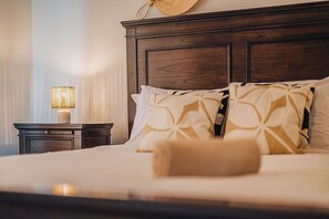 2 Schlafzimmer, Zimmersafe, Schreibtisch, Bügeleisen/Bügelbrett