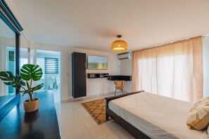 2 Schlafzimmer, Zimmersafe, Schreibtisch, Bügeleisen/Bügelbrett