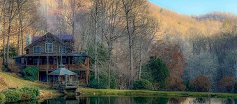 Lakeside Cabin - 2 Fireplaces-Hot Tub~Sauna~Games