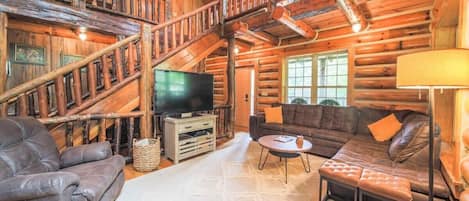 TV, fireplace, offices