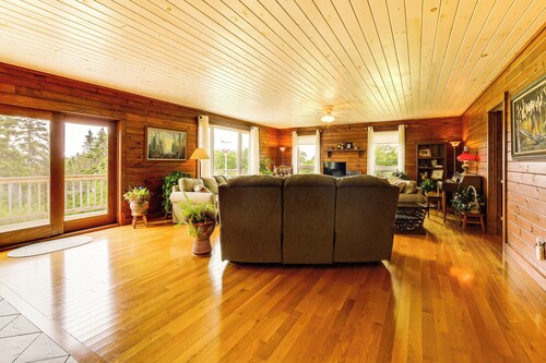 The Hideaway in Downeast Maine: Walk to Ocean