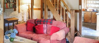 Thatched Cottage - UK50261