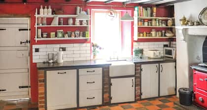 Farm House - UK50262