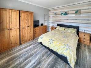 2 bedrooms, free WiFi - 2 bedroom accommodation in Chapel St. Leonards (Chapel St. Leonards)