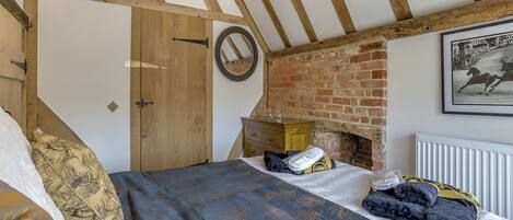4 bedrooms, free WiFi