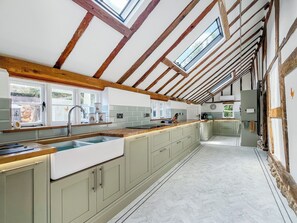 Dishwasher, high chair