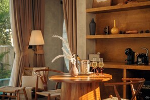 Sea | Premium-sengetøj, gratis minibar, lydisolering
