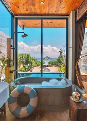 Sun | Bathroom | Designer toiletries, hair dryer, towels, soap - DEMI III Demi the third (Pranburi)