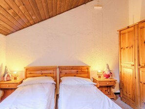 2 quartos, berço de viagem, Wi-Fi de cortesia