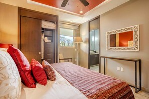 2 bedrooms, iron/ironing board, internet, bed sheets - Top Views & Signature Comfort - Walk Everywhere 2BD Condo for rent in Amapas, Pu (Puerto Vallarta)