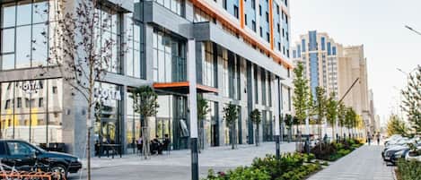 المنشأة من الخارج