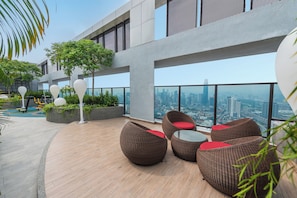 Sundeck