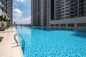 Pool - Razak City Residences by Emily in Town (Kuala Lumpur)