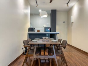 Superior Apartment, 2 Bedrooms, Balcony, City View | In-room dining