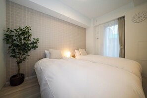 Deluxe Studio | Iron/ironing board, free WiFi, bed sheets