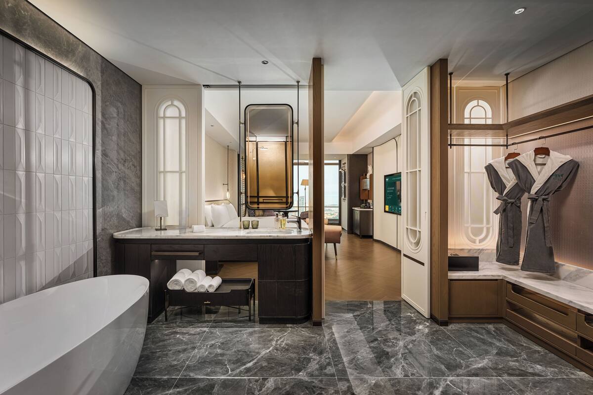 Free minibar, in-room safe, blackout curtains, soundproofing