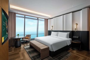 Superior Double Room, Sea View | Free minibar, in-room safe, blackout drapes, soundproofing