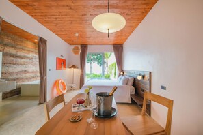 Momo | Una scrivania, postazione laptop, Wi-Fi gratuito