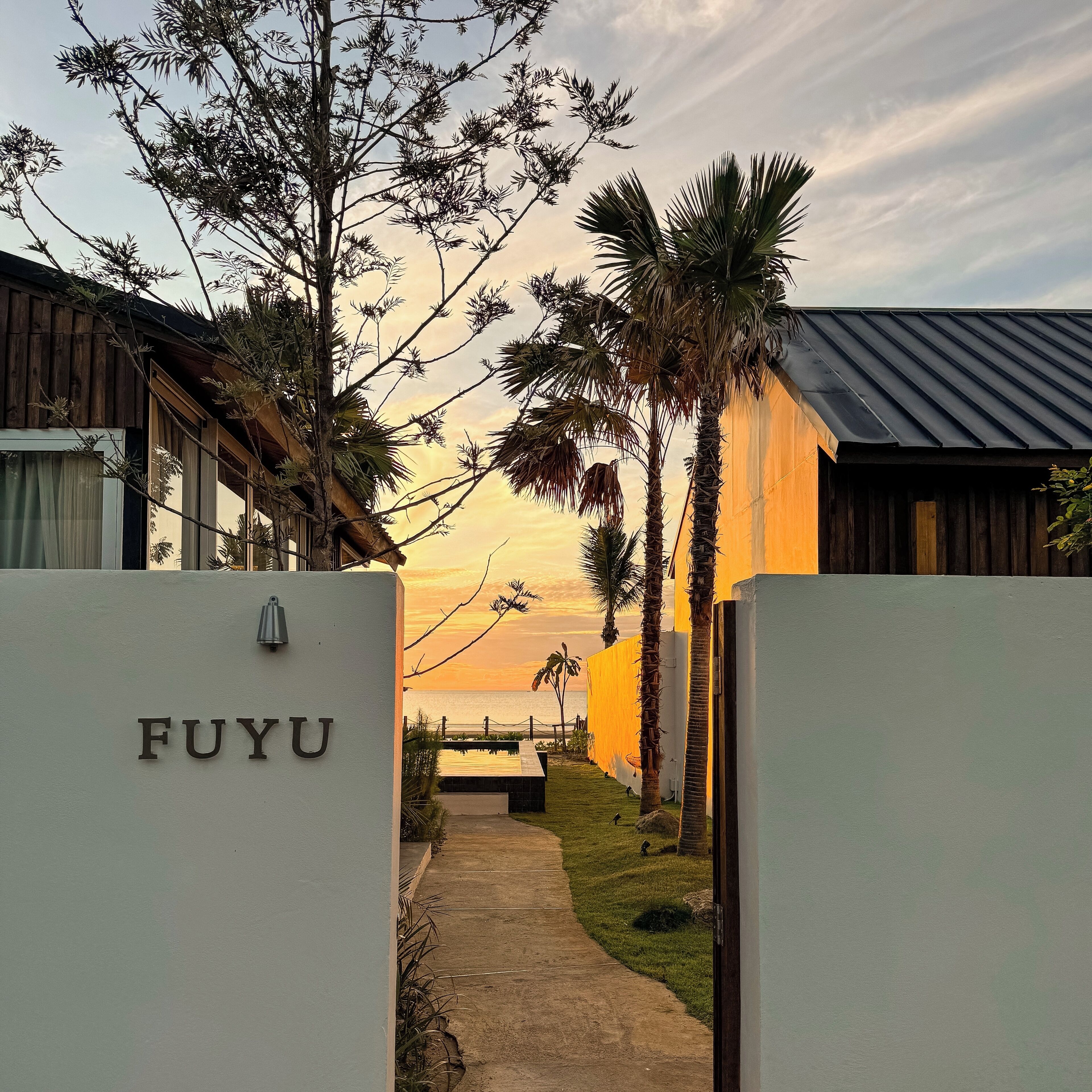 Fuyu | โต๊ะทำงาน, พื้นที่ทำงานแบบใช้แล็ปท็อป, Wi-Fi ฟรี