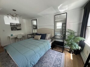 1 bedroom, desk, iron/ironing board, free WiFi