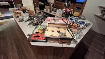 Tägliches inbegriffenes Frühstücksbuffet