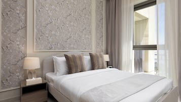 Apartamento luxo, vista para o canal | Cofres nos quartos, cortinas blackout, ferros/tábuas de passar roupa