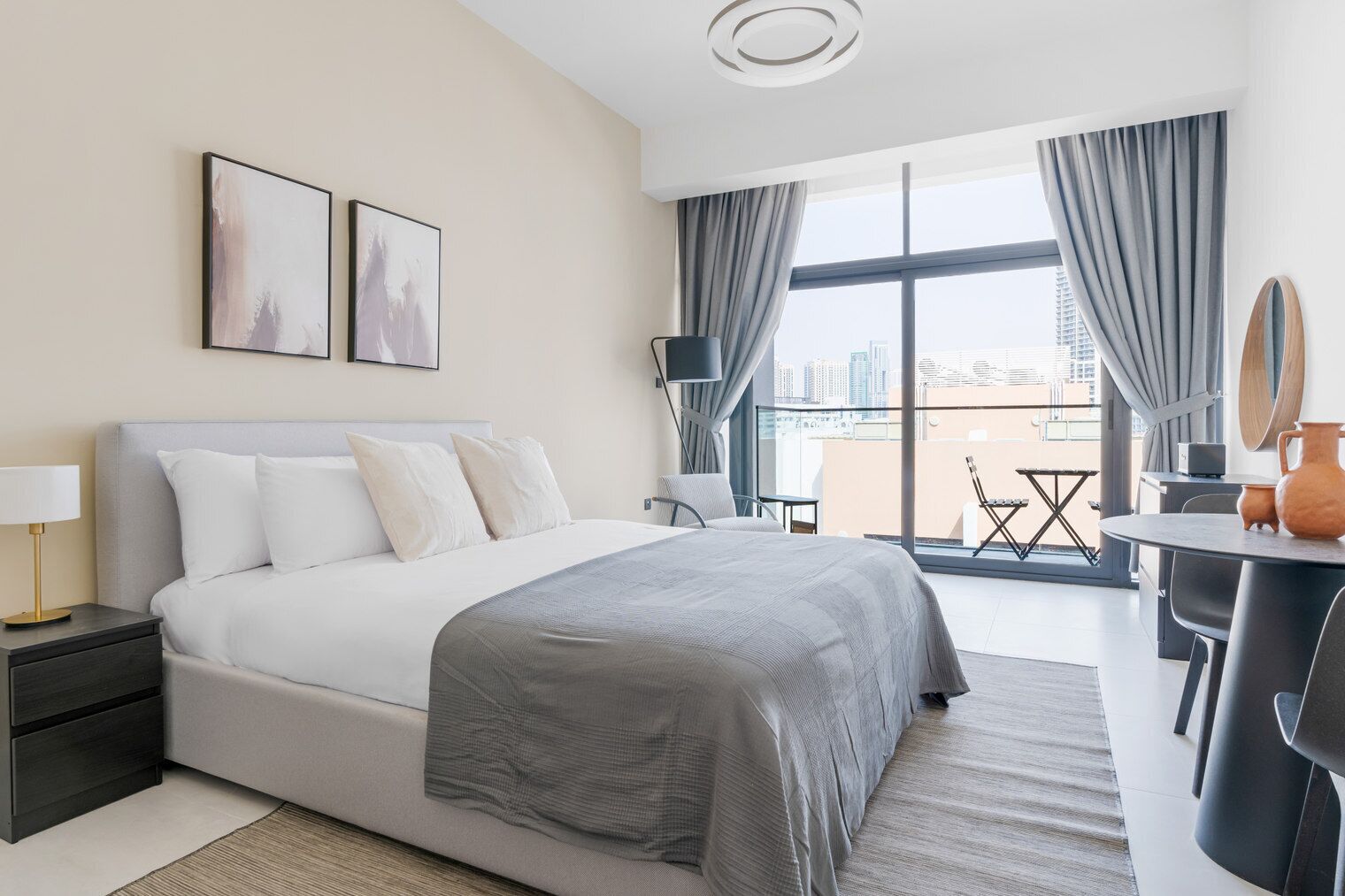 Strykejern/-brett, wi-fi og sengetøy