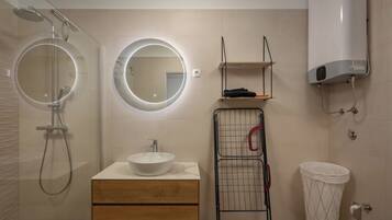 Family Studio (Viky's Place 2) | Bathroom | Shower, hair dryer, towels, soap