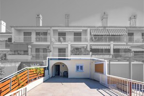 家庭公寓, 多间卧室 (Viky's Place 1) | 外观