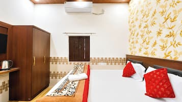 Premium Double Room, Air conditioning | View from room